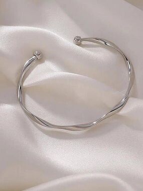Elegant Twisted Silver Open Cuff Bracelet - Women Jewelry